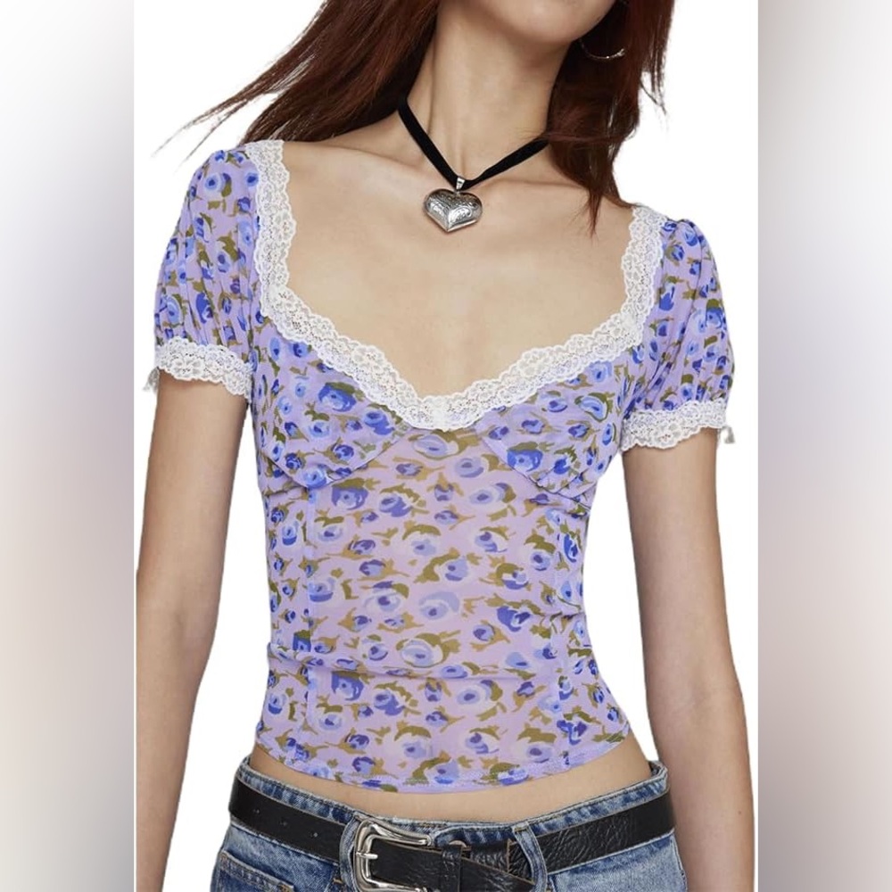 NWOT urban outfitters kimchi blue floral top.